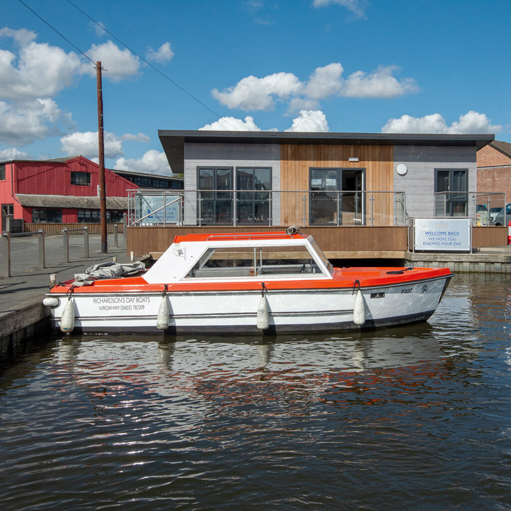 6 Seater Diesel Day Boat