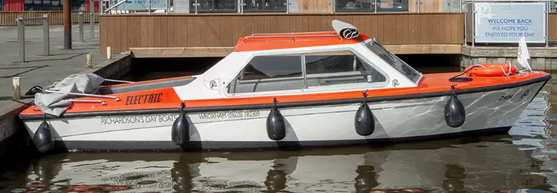 6 Seater Electric Day Boat