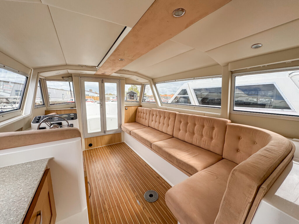 8 Seater Starlight Day Cruiser