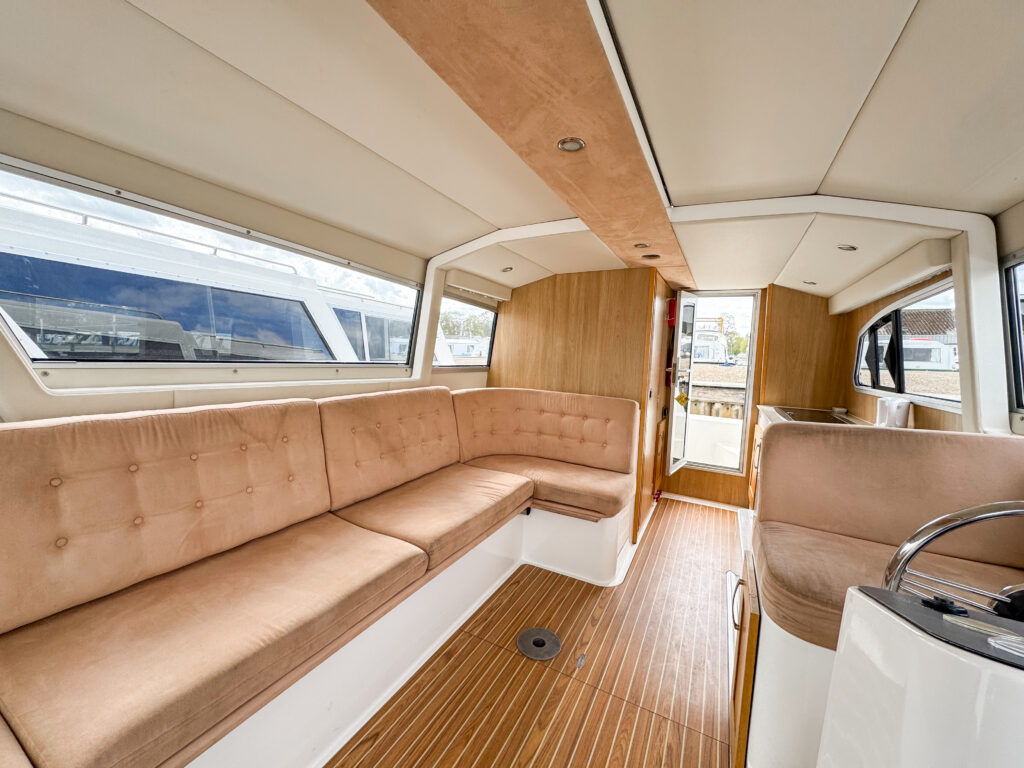 8 Seater Starlight Day Cruiser